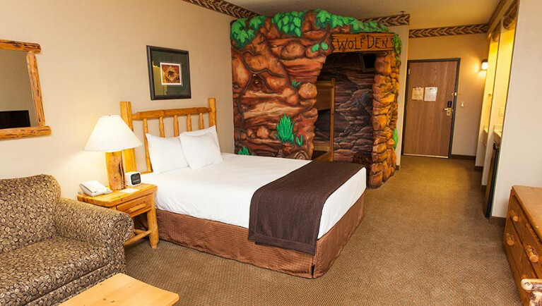 Wolf Den Suite | Themed Suite | Great Wolf Lodge Wisconsin Dells, WI